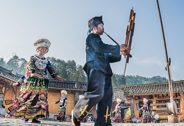 張家界風(fēng)景正好，而您剛好有空